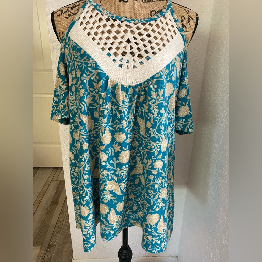 Cato Floral Cold Shoulder Top
